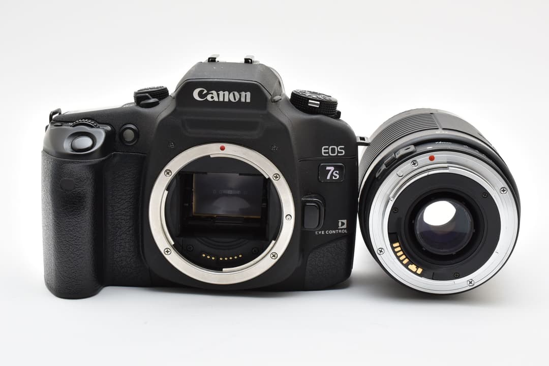 R*2様 CANON EOS 7s ズームレンズセット