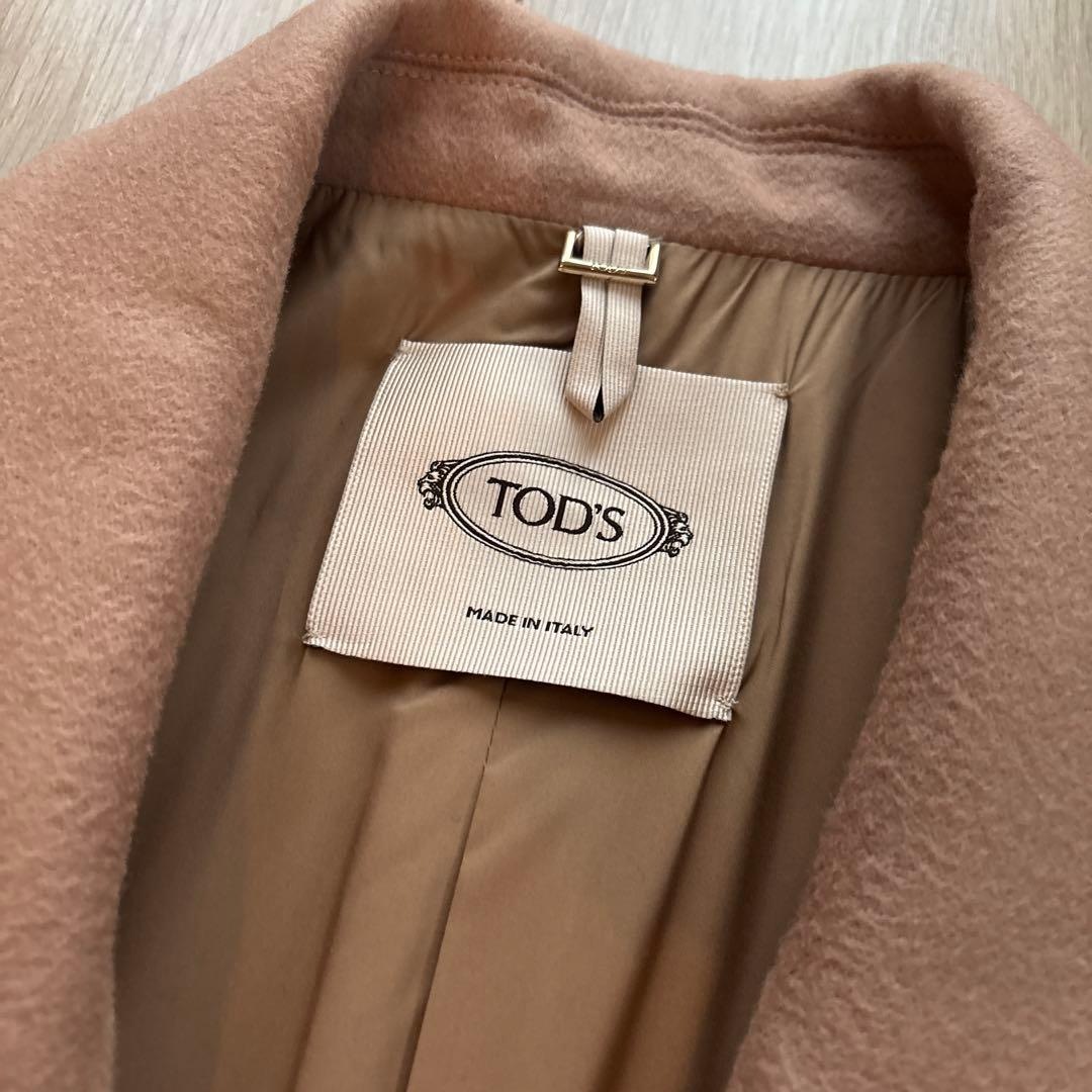 トッズ　チェスターコート　ベージュ　キャメル　40 tod's 新品