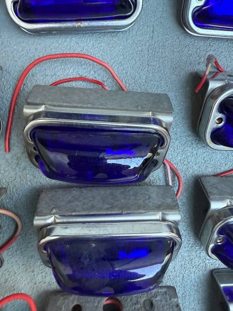 角マーカー（瑠璃色）