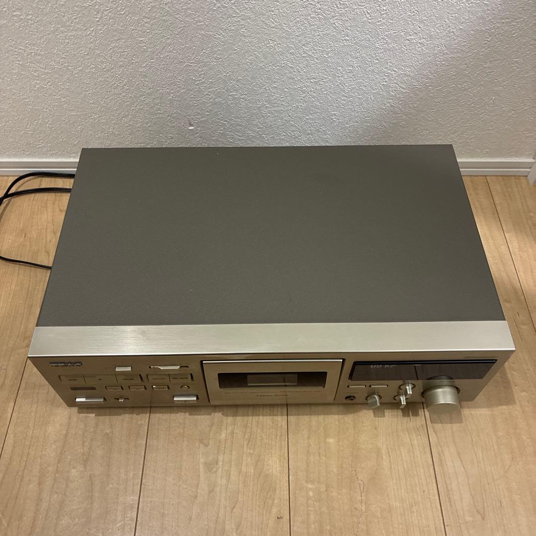 teac ステレオカセットデッキ　V-1050 3ヘッド希少です