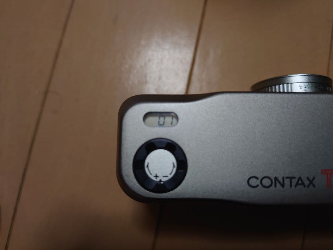 Contax T2 元箱つき シリアル一致