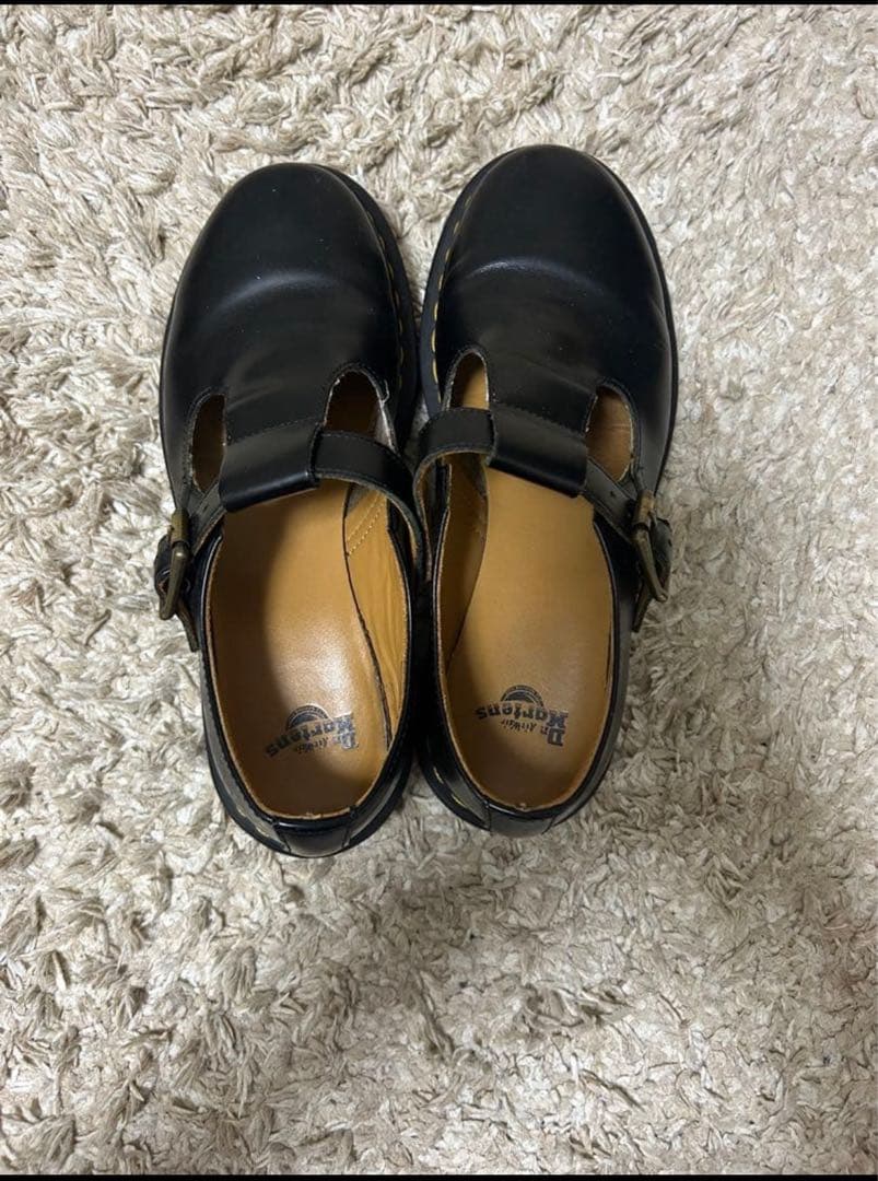 Dr. Martens ブラック メリージェーンシューズ