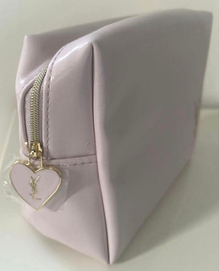 【YSL】ポーチ２個・モンパリボディローション・化粧水・UV・洗顔・リップセット