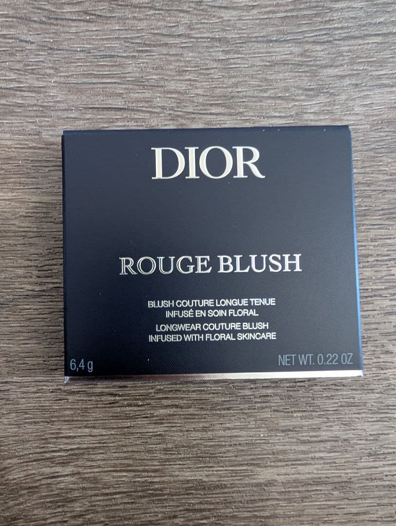 Dior ルージュ ブラッシュ 732 ピーチコロール　チーク