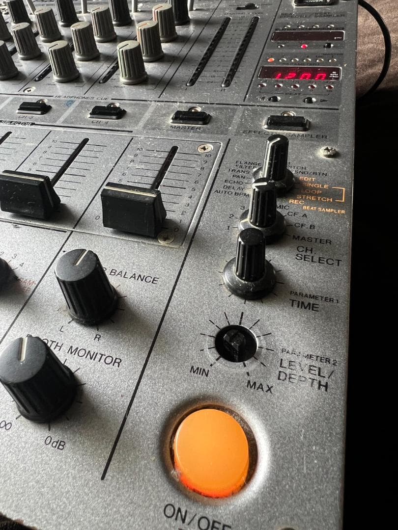 【ジャンク】Pioneer DJM-600 DJミキサー