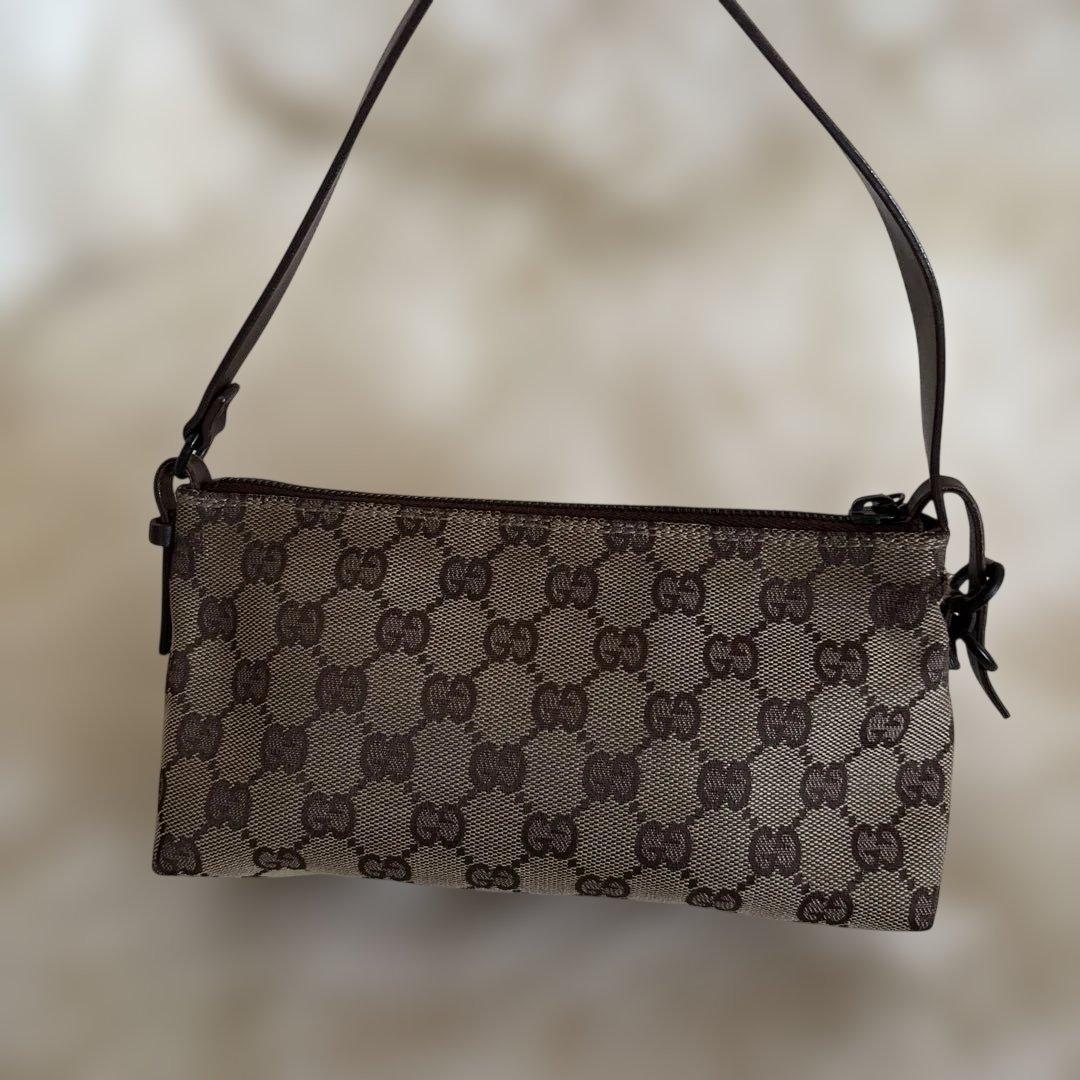 美品✨グッチ GGキャンバス アクセサリーポーチ ハンドバッグ