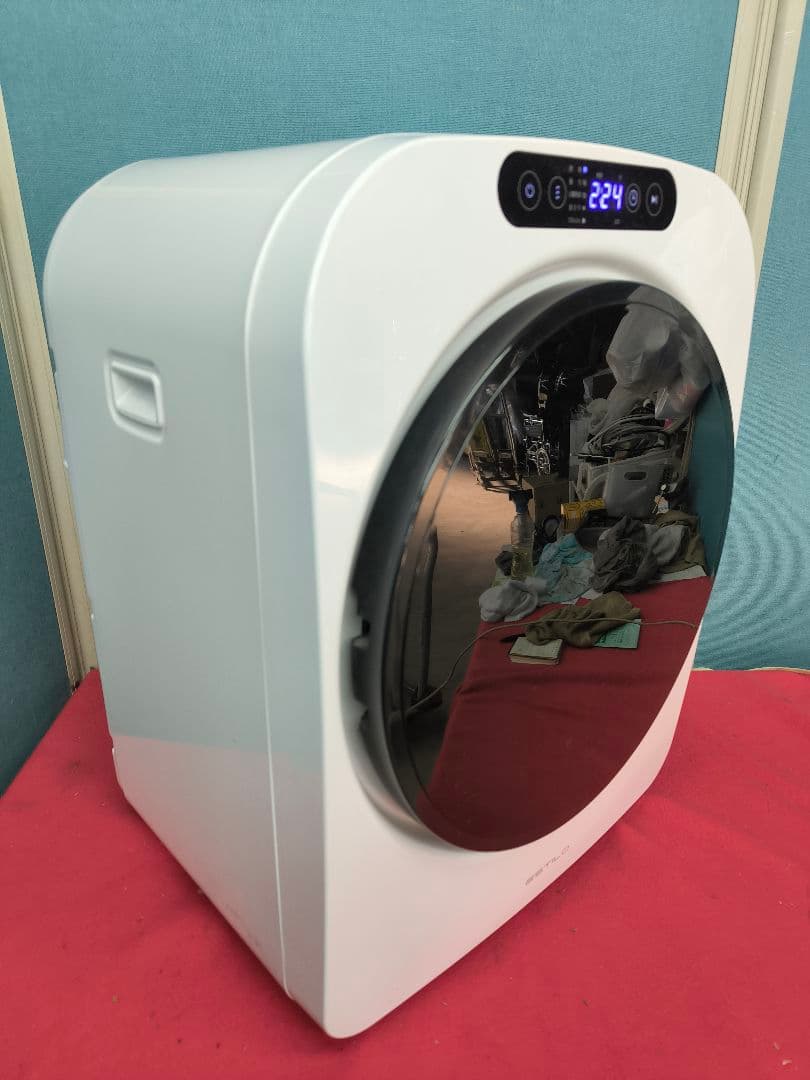 2023年製美品コンパクト電気衣類乾燥機3.0kg 　ILD-321UWB-JP