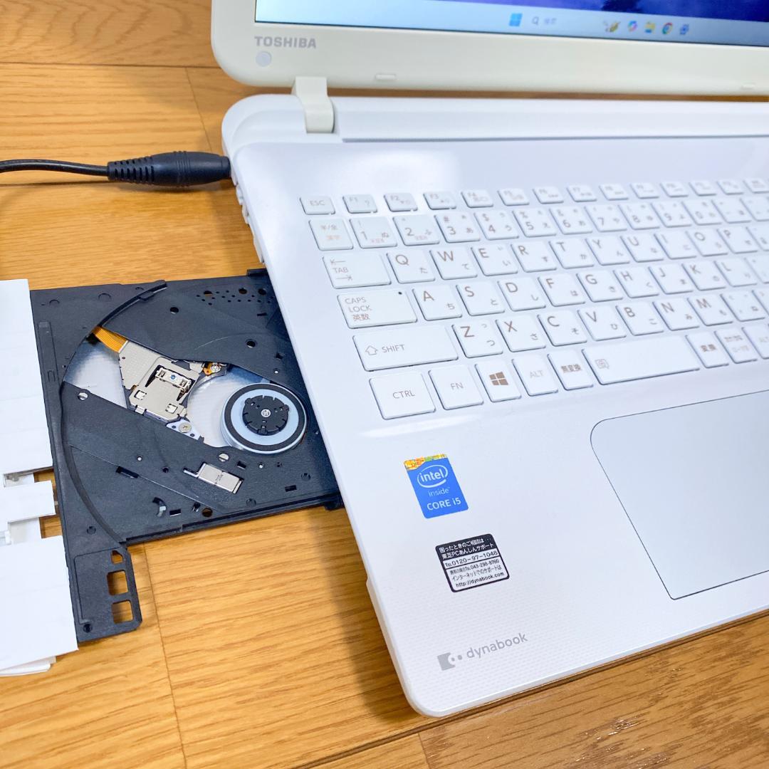 東芝快適ノートパソコン 高性能i5 新品SSD256 メモリ8 最新Win11