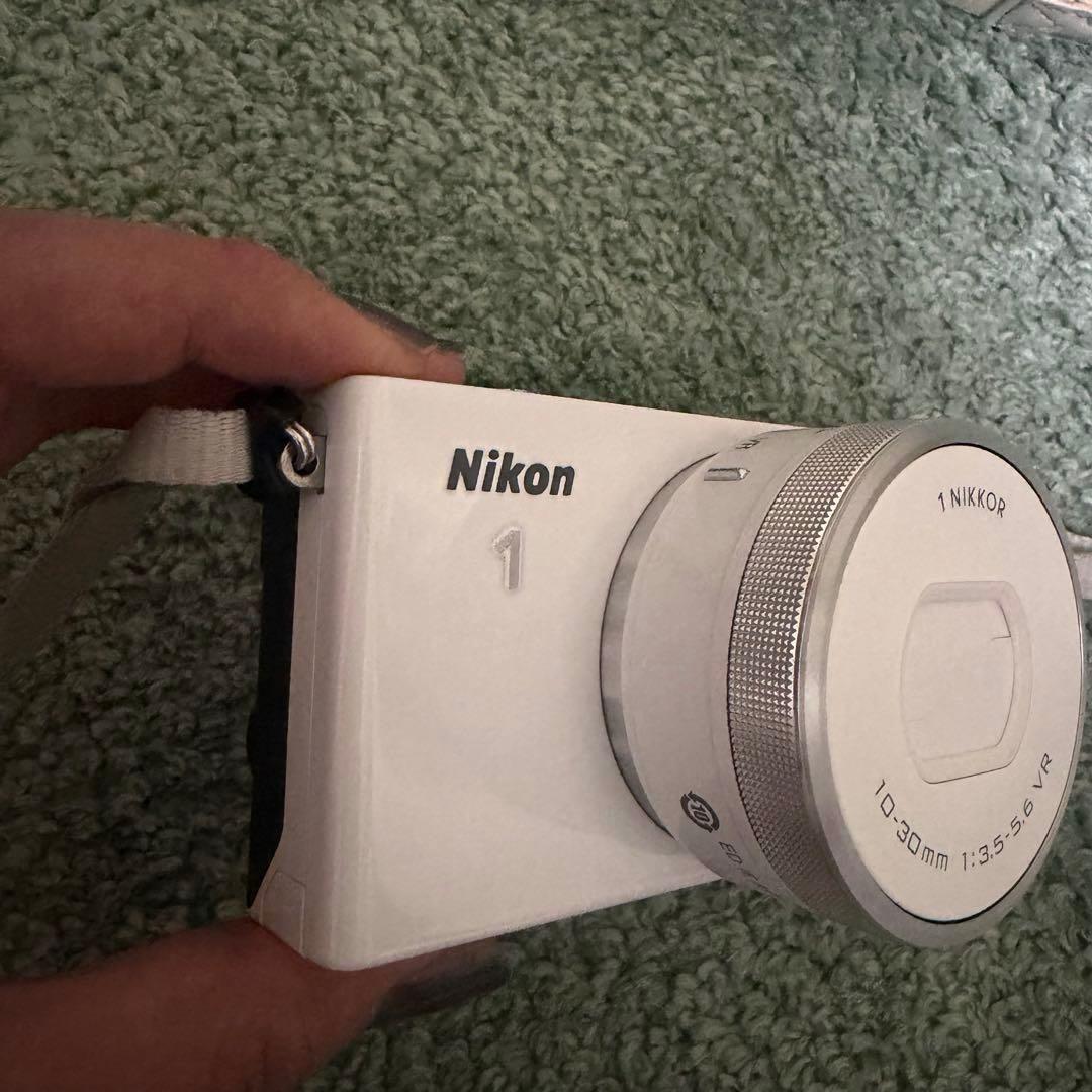Nikon 1 J4 ホワイト ミラーレスカメラ 中古カメラ