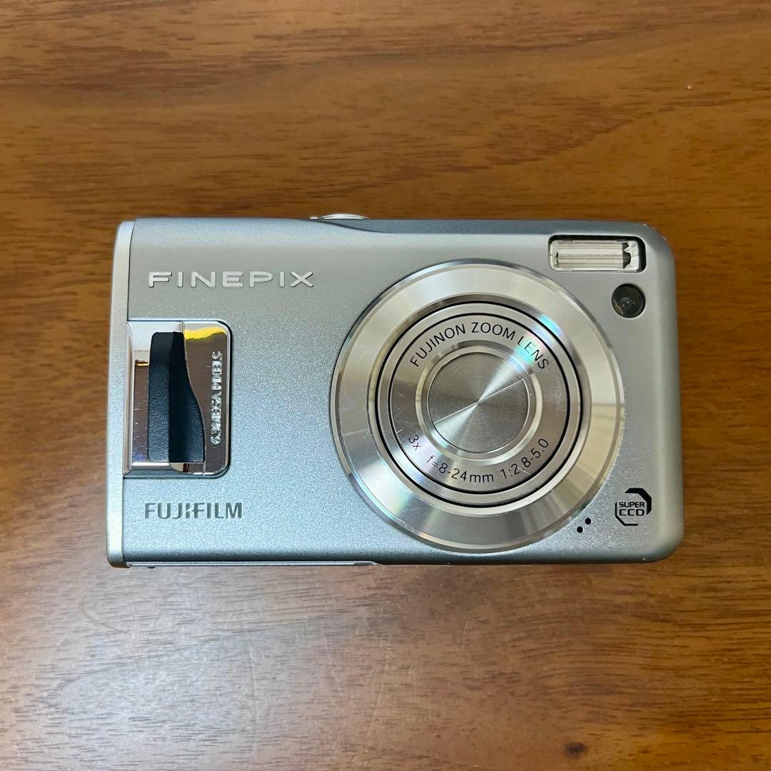 FUJIFILM FinePix F31fd デジカメ 初期化済み 付属品あり