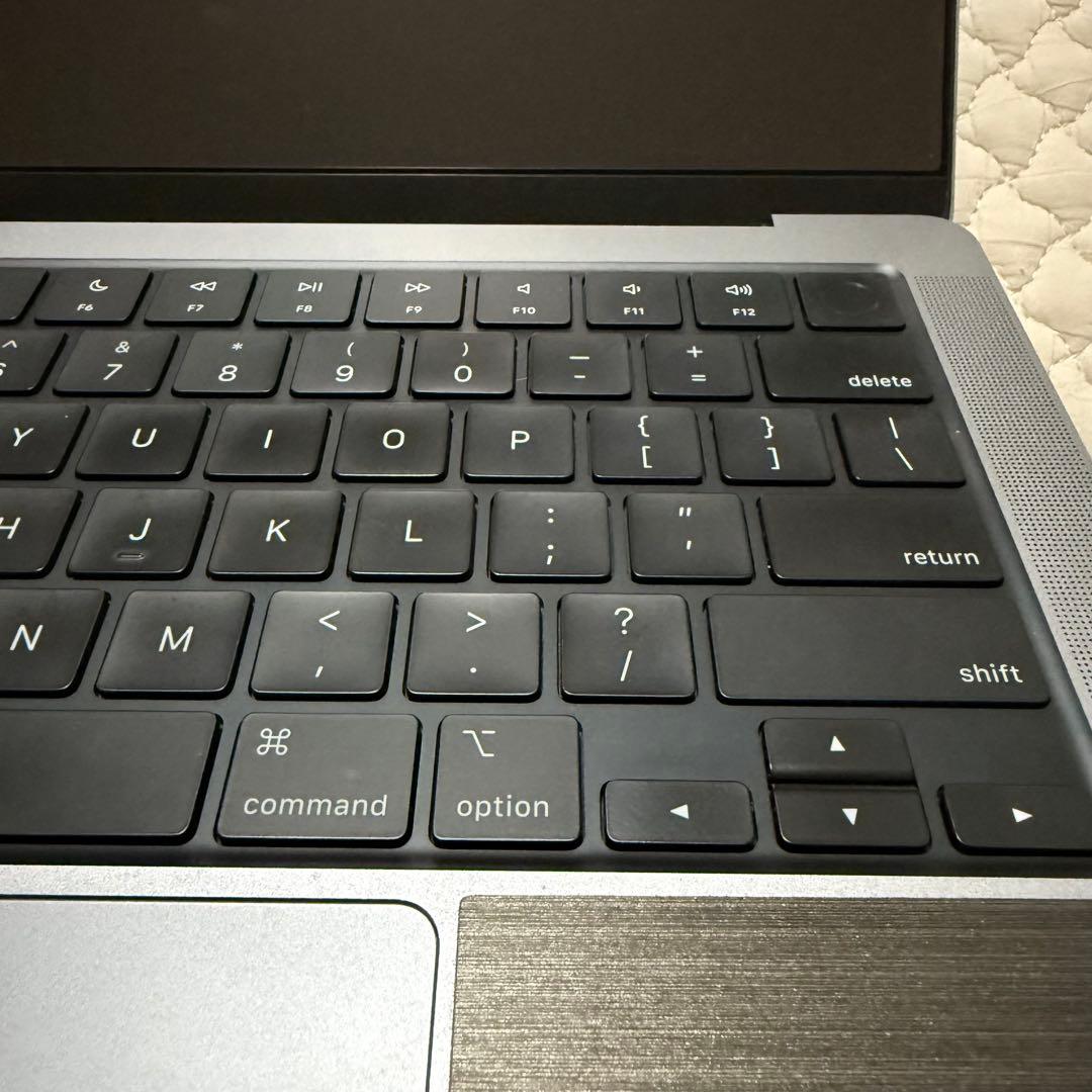H*i様 MacBook Pro 14インチ M2 Pro 16GB 1TB U