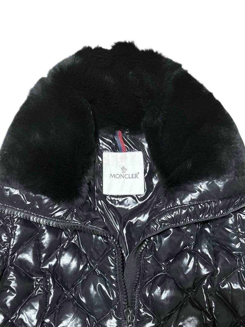モンクレール　MONCLER ダウンコート　ダウンジャケット　ファー取り外し可能