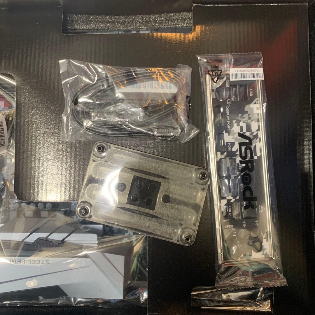 ASRock Steel Legend AM4 マザーボード　AMD 3700x