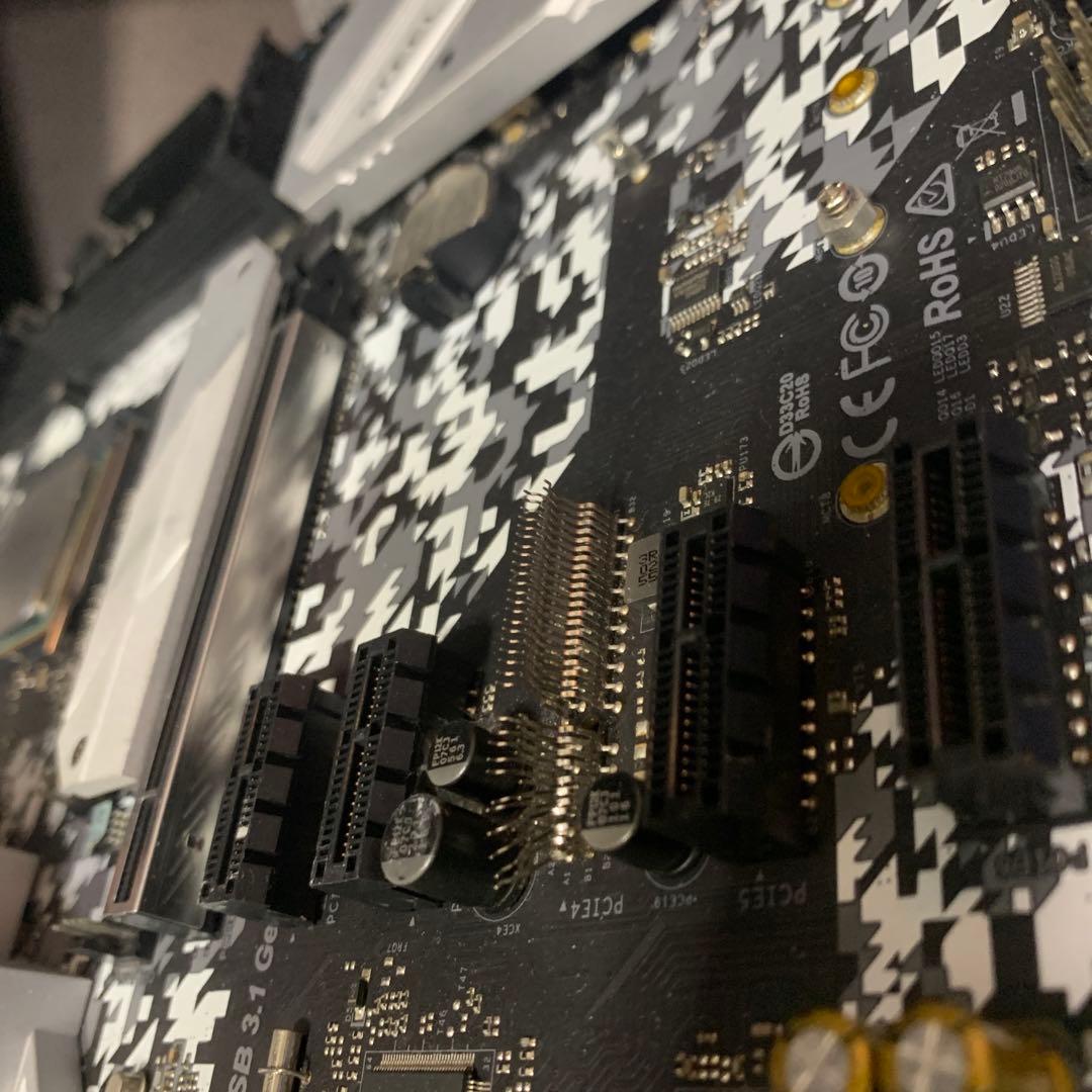 ASRock Steel Legend AM4 マザーボード　AMD 3700x