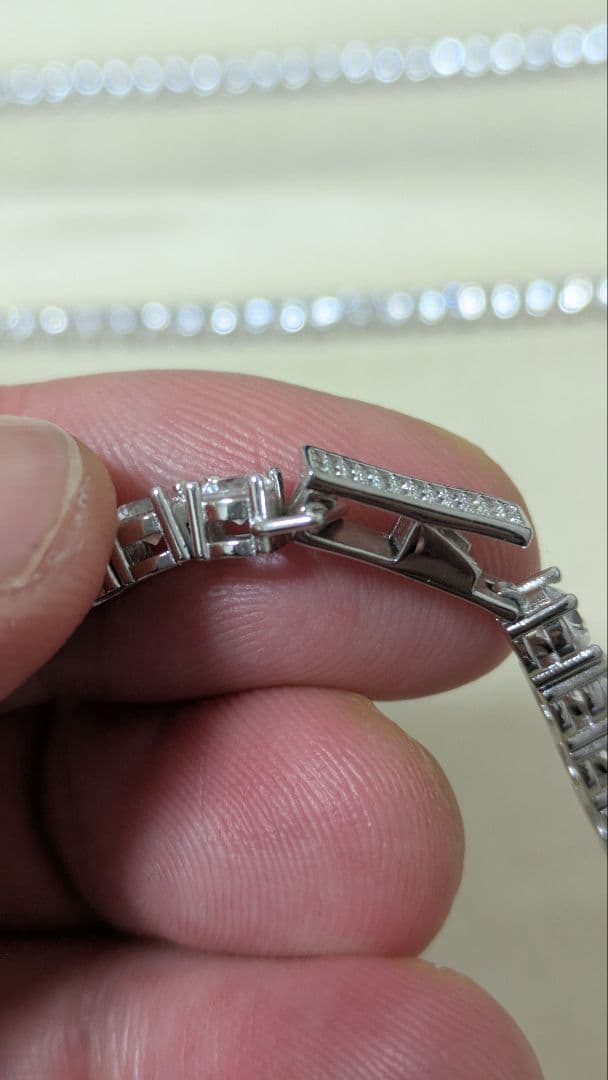 アヴァランチ　シルバー925　ジルコニア付きテニスブレスレット　20cm