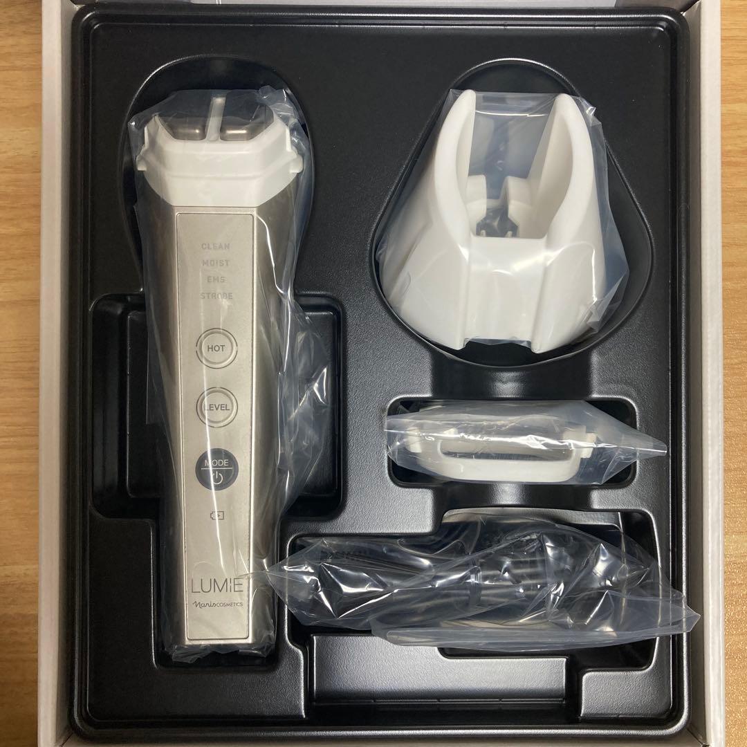 ナリス ルミエ 3N1300 美顔器 ホワイト
