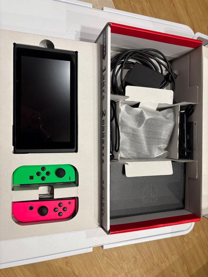 Nintendo Switch 緑・ピンク 本体