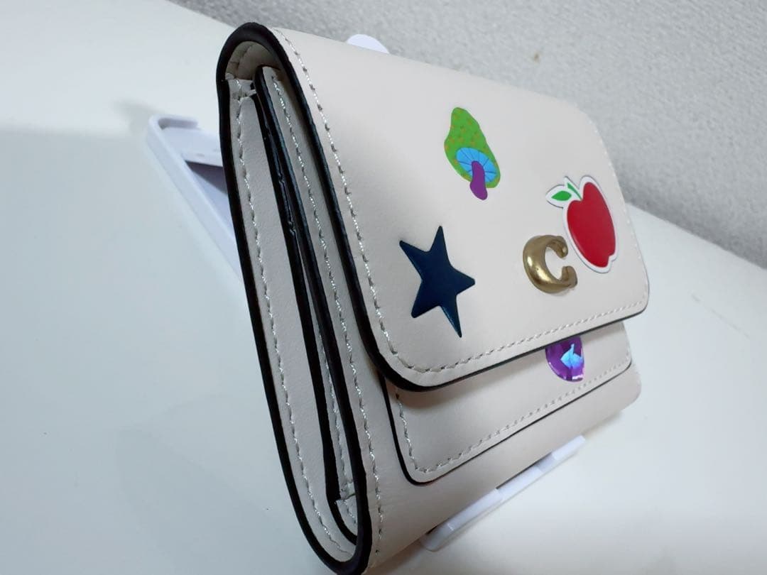 【新品・正規品】コーチ 三つ折財布