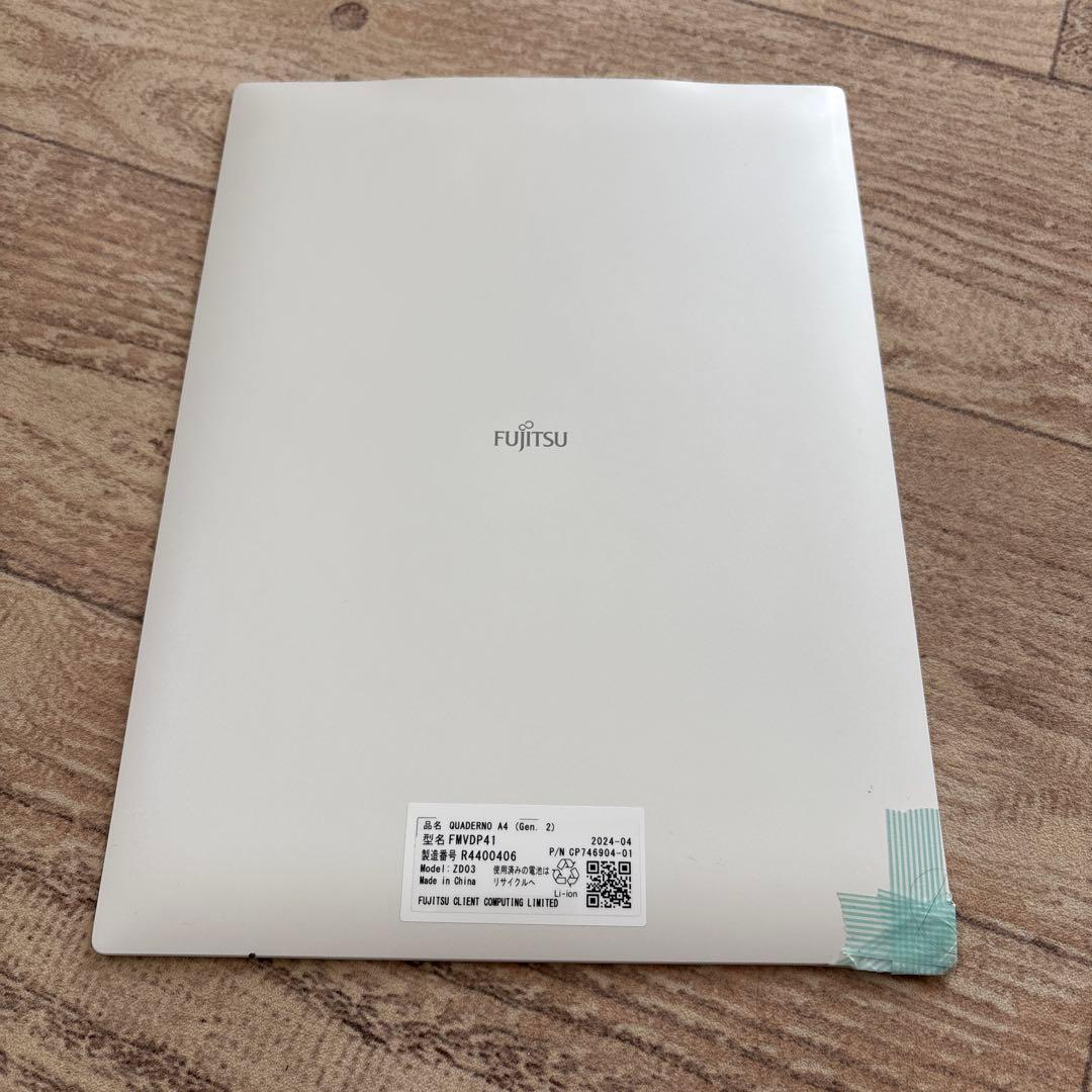 週末限定値下げ！QUADERNO クアデルノ A4 2世代 FMVDP41 本体