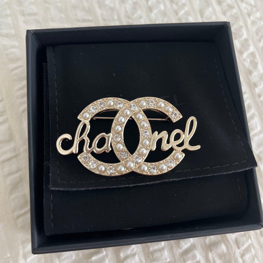 【美品】CHANEL パール装飾 ゴールドブローチ