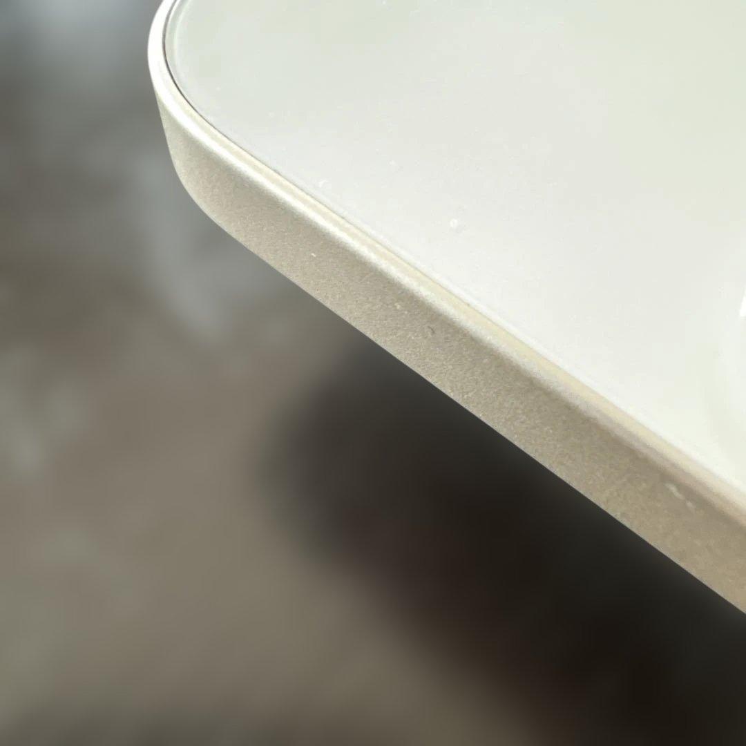 【美品】Apple iPhone 14 ホワイト 本体　即日発送