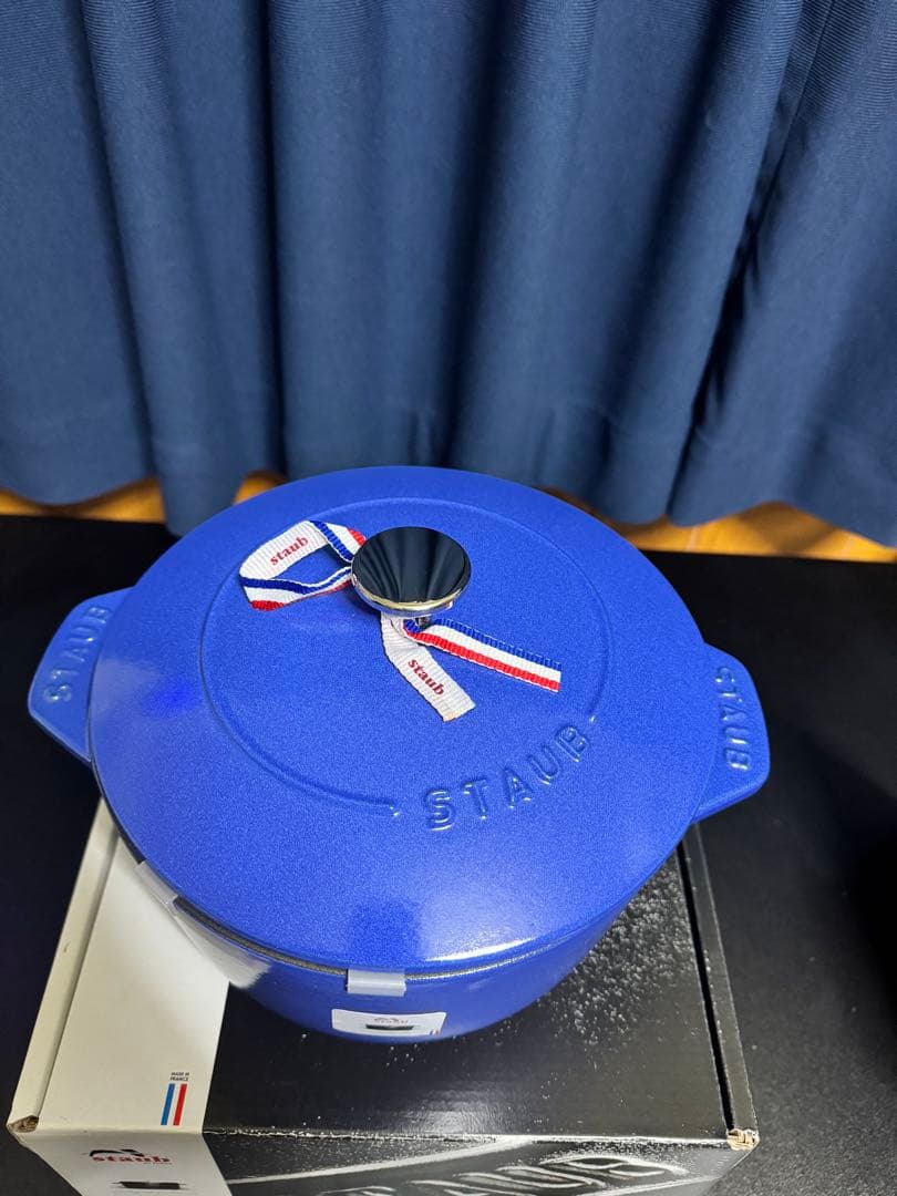 新品Staub 両手鍋 ラココット　DE GOHAN 20センチ　ブルーベリー