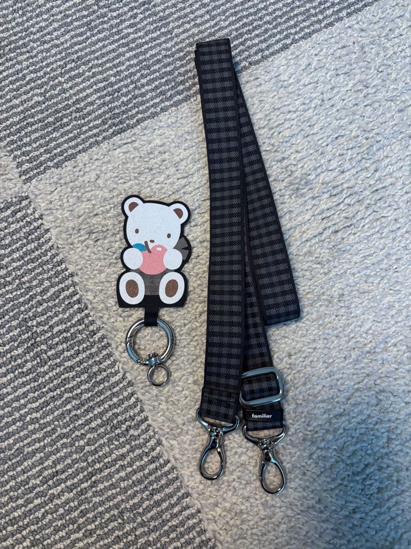 【新品】ファミリア スマホショルダー ブラック 黒系