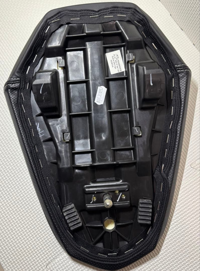 KTM エルゴシート リア　Duke125 250 390 用