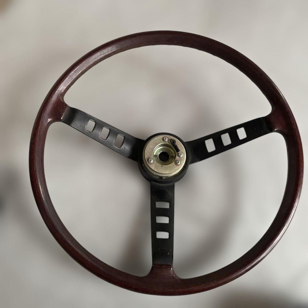 ダークブラウン ステアリングホイール 3本スポークフェアレディZで使用しました