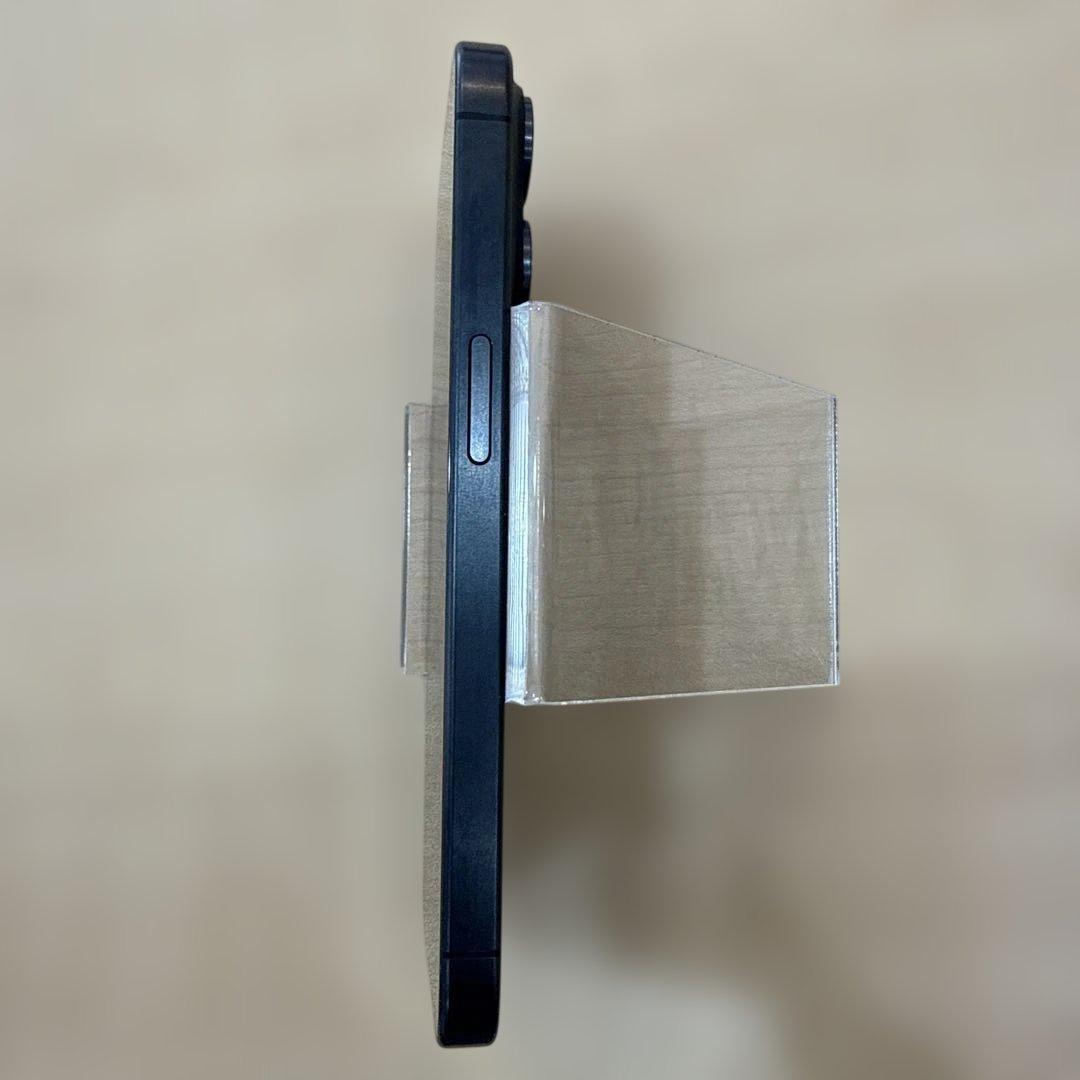 【極美品】iPhone 15 Pro 256GB ブラックチタニウムSIMフリー