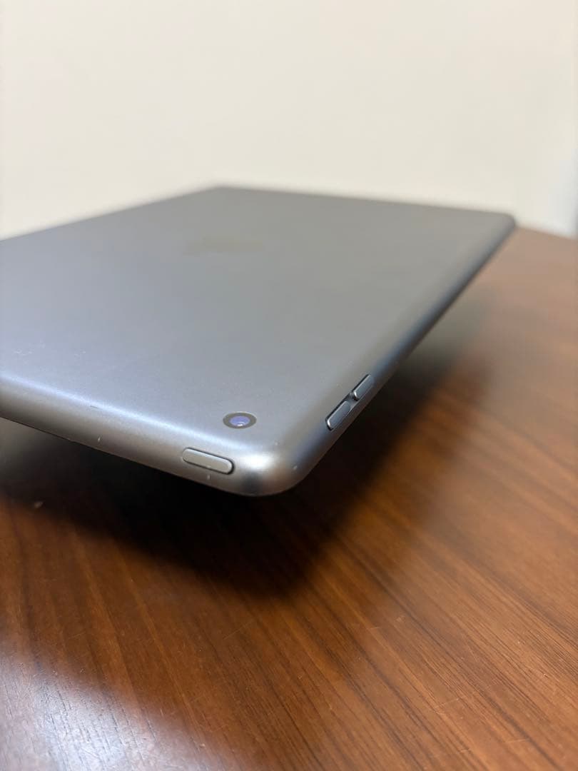 Apple iPad 第7世代 スペースグレー 32GB Wi-Fiモデル