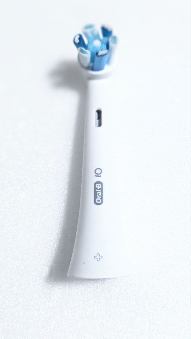 美品!　ブラウン　電動歯ブラシ　オーラルB　 io 8　Type3758　動作品