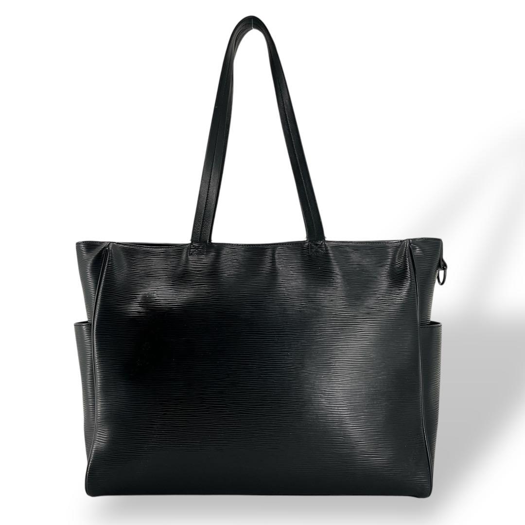 ヴィヴィアンウエストウッド　フロウ　トートバッグ　肩掛け可　A4可　オーブ　塩ビ