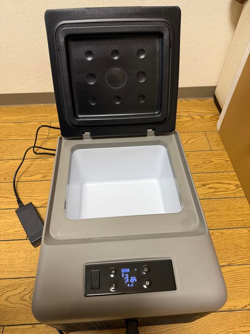 車載冷蔵庫 9L ポータブル冷蔵庫 急速冷凍 3WAY電源対応