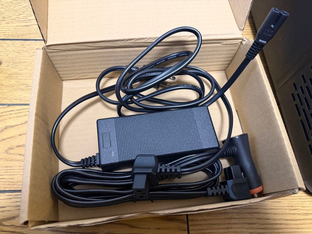 車載冷蔵庫 9L ポータブル冷蔵庫 急速冷凍 3WAY電源対応