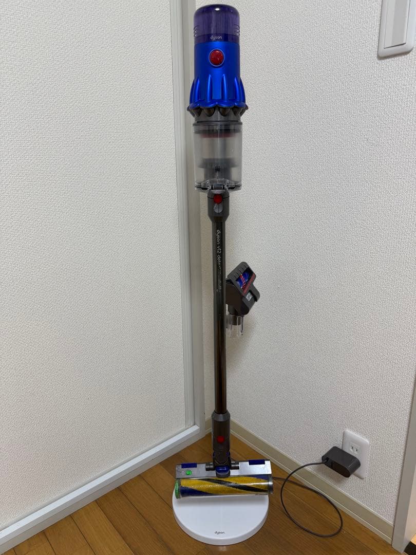 dyson V12 Detect Slim Fluffy 本体　スタンド付