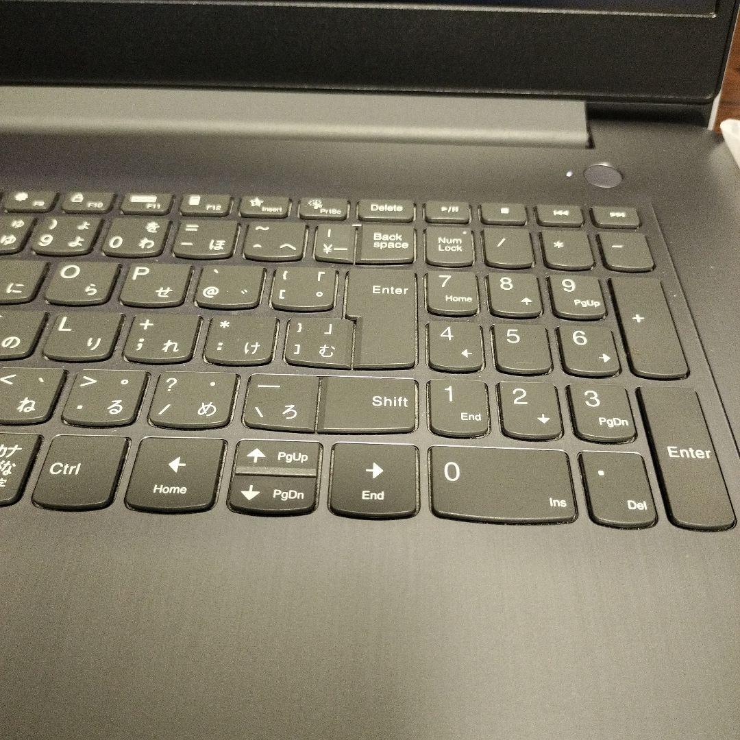 Lenovo 17.3インチノートPC Ryzen7/20GB/512GBSSD