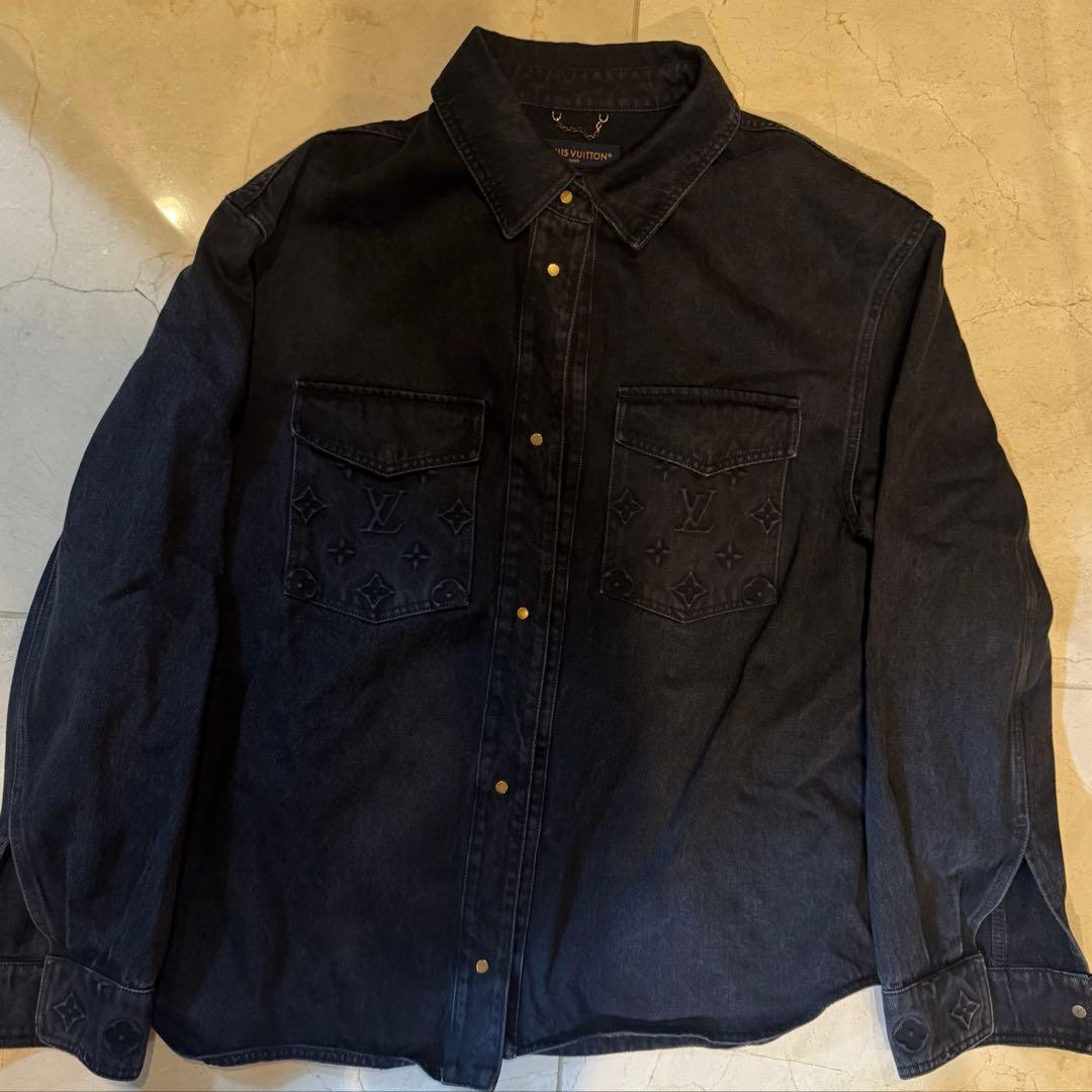 Louis Vuitton デニムオーバーシャツ　モノグラム エンボス