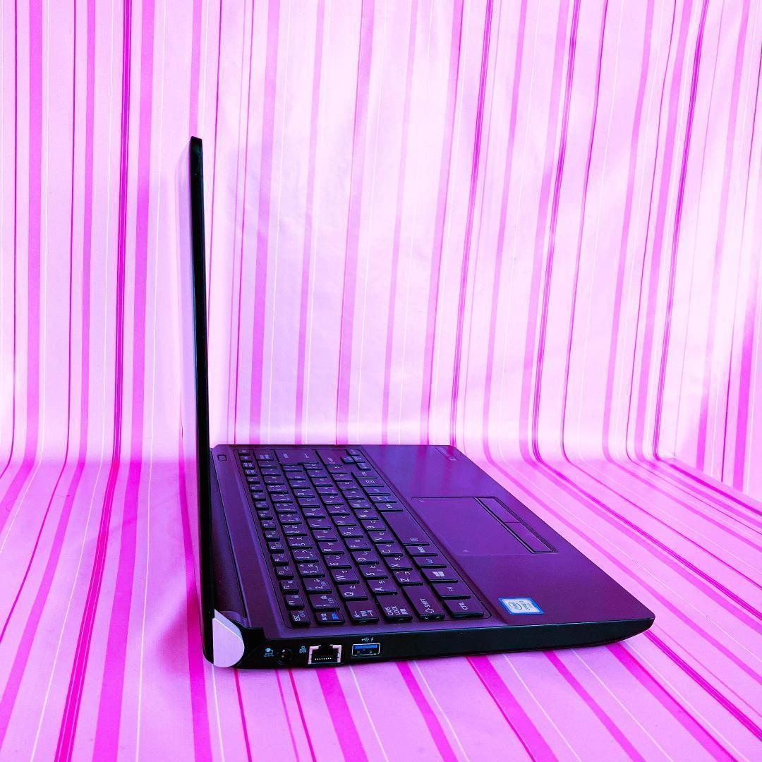 34✨高スペック・小型・メモリ16・ＳＳＤ・Win11✨黒TOSHIBAパソコン