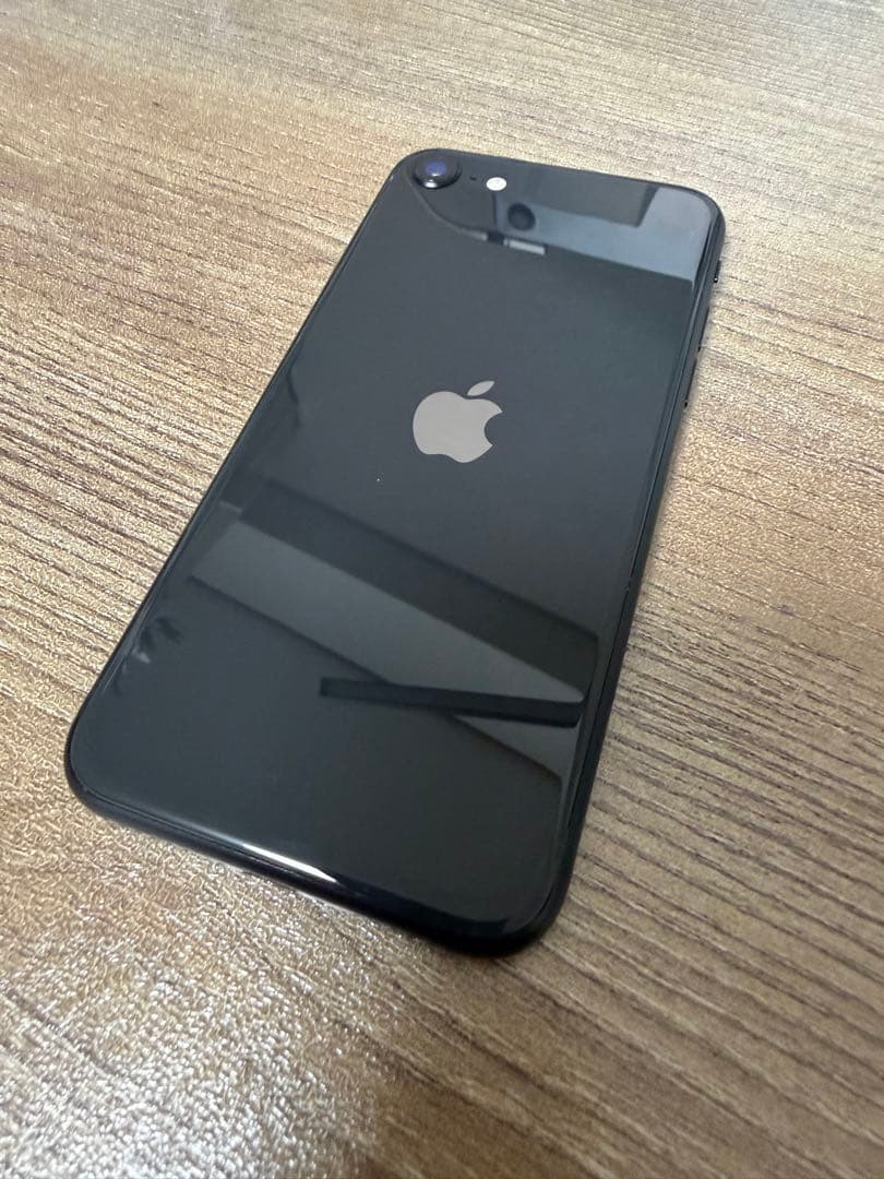 iPhone se 第2世代 64G ブラック　本体のみ