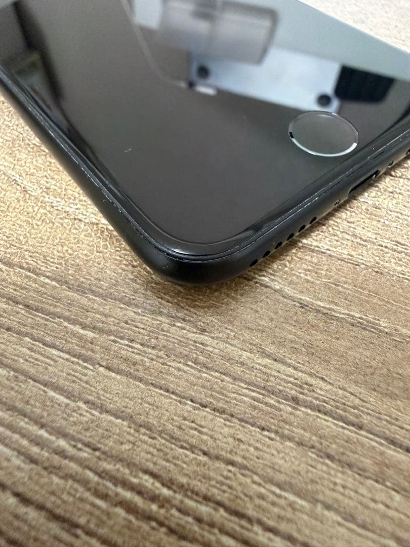 iPhone se 第2世代 64G ブラック　本体のみ