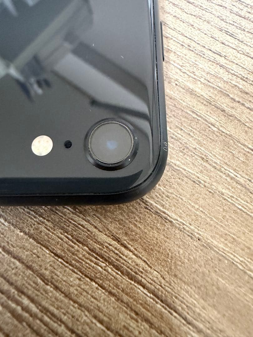 iPhone se 第2世代 64G ブラック　本体のみ