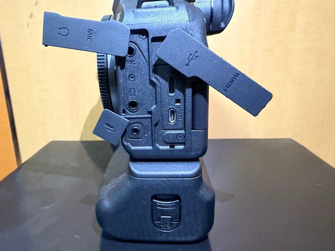 キヤノン EOS R6 Mark II ボディ + BG-R10