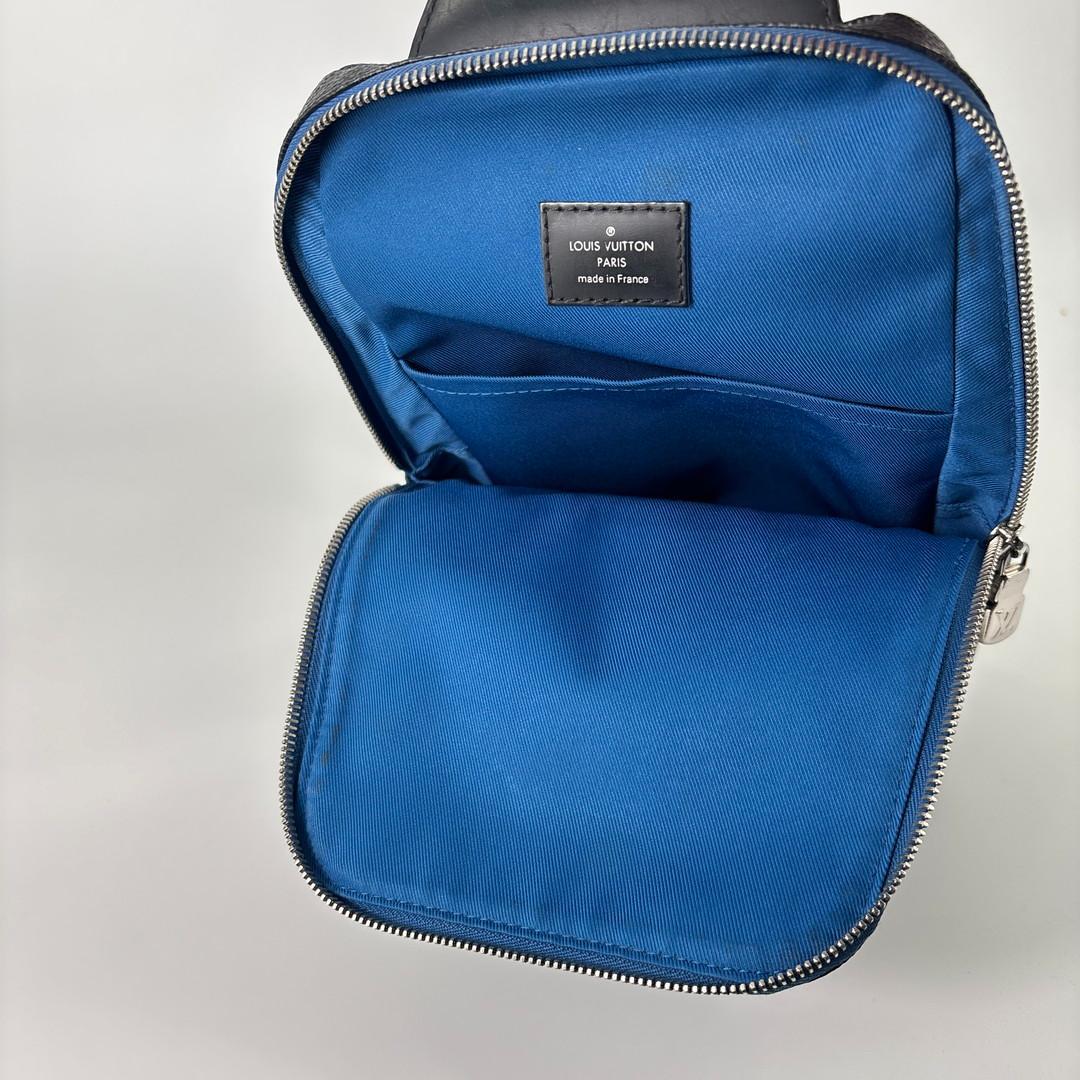 極美品 ルイヴィトン ダミエグラフィット アヴェニュー スリングバッグ ブラック