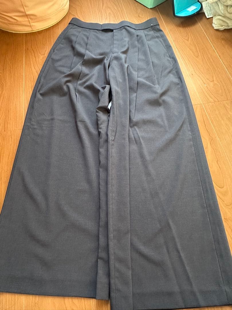 【新品】ユニクロC 感動ダブルジャケットL パンツ　セットアップ　ダークグレー