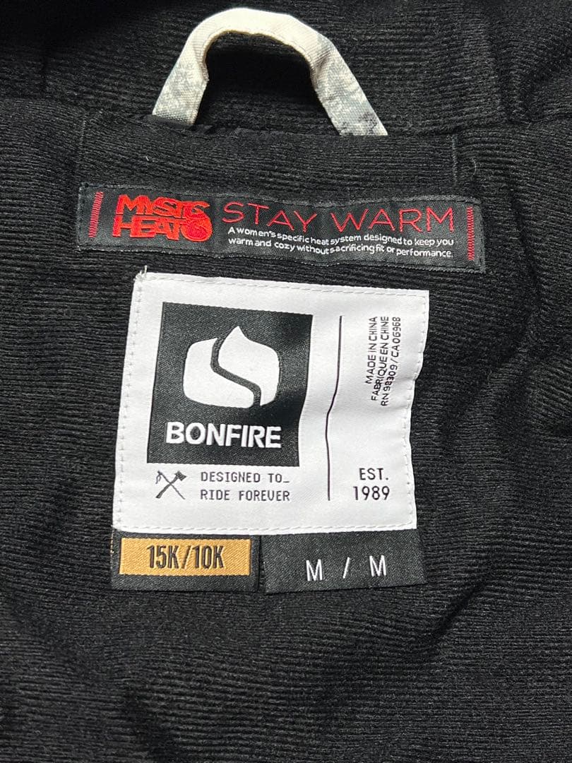 有名ブランド　スノーボード3点セット　ウェア上下セット　シャツ　計6点セット