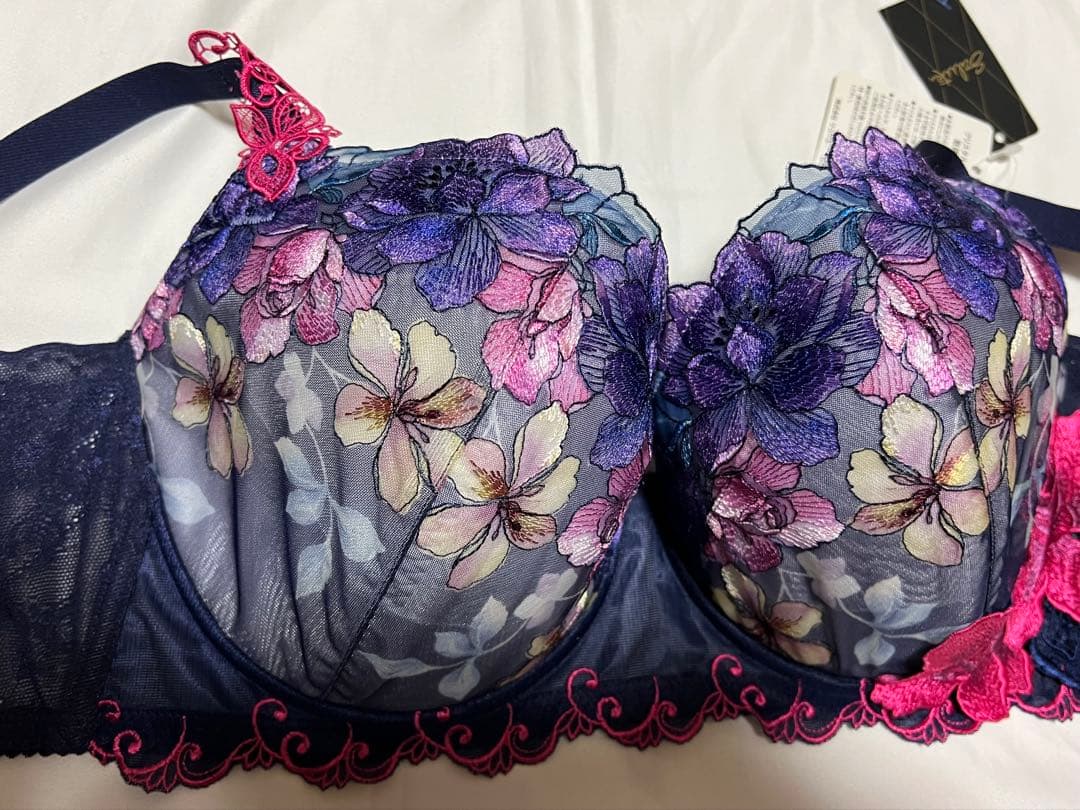 サルート　H85 リッチヴェールブラ　2点おまとめ　ワコール　新品未使用