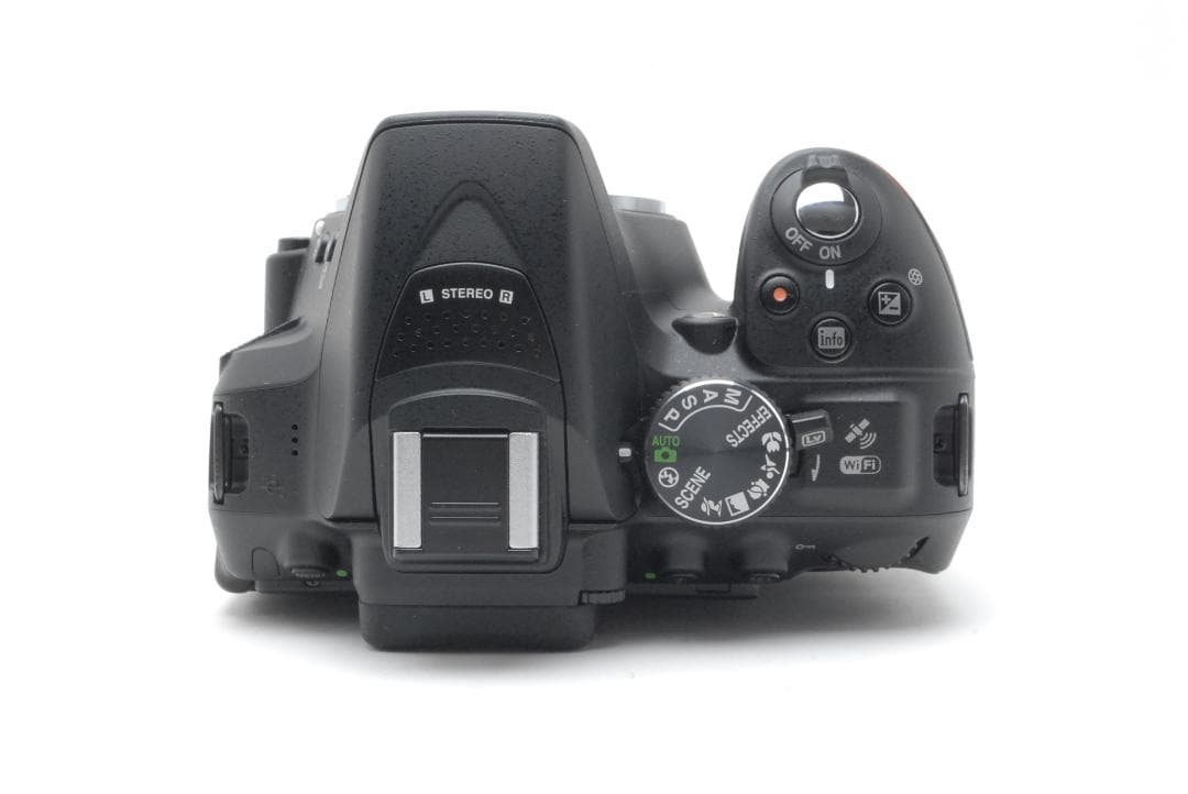 ✨美品✨ Nikon D5300 ショット数285回 Wi-Fi搭載 スマホ転送
