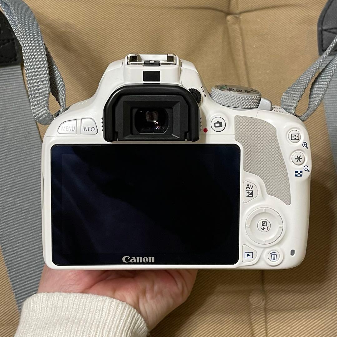 当日発送可　Canon デジタル一眼レフ ホワイト