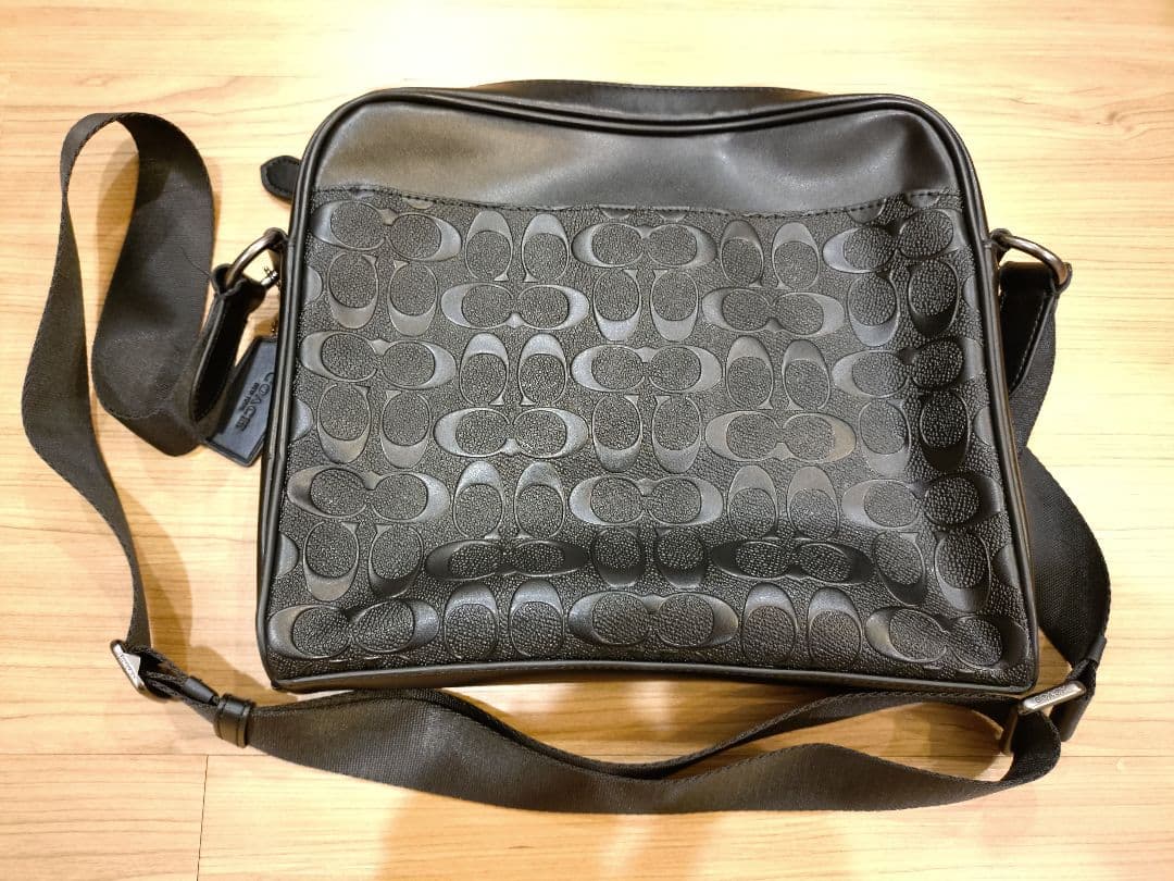 COACH シグネチャーレザー フライトバッグ